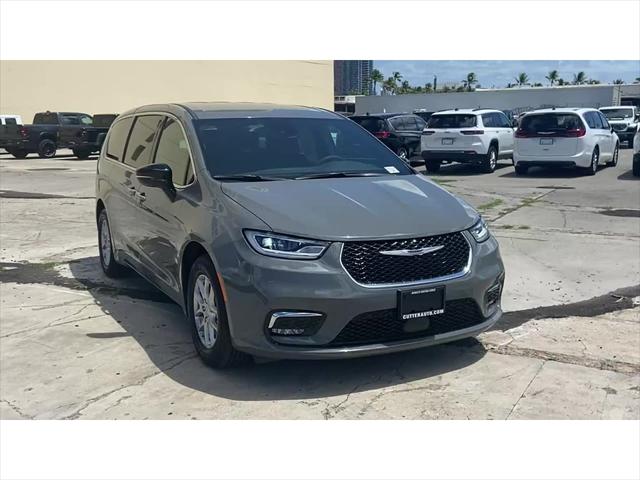 2025 Chrysler Pacifica PACIFICA SELECT