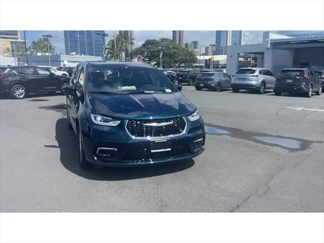 2025 Chrysler Pacifica PACIFICA SELECT