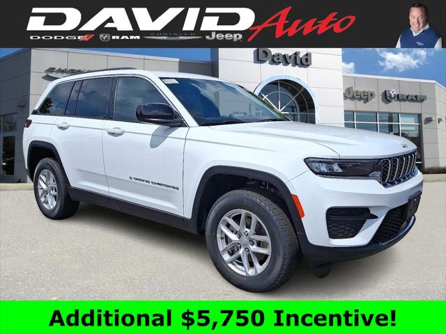2025 Jeep Grand Cherokee GRAND CHEROKEE LAREDO X 4X4