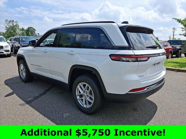 2025 Jeep Grand Cherokee GRAND CHEROKEE LAREDO X 4X4