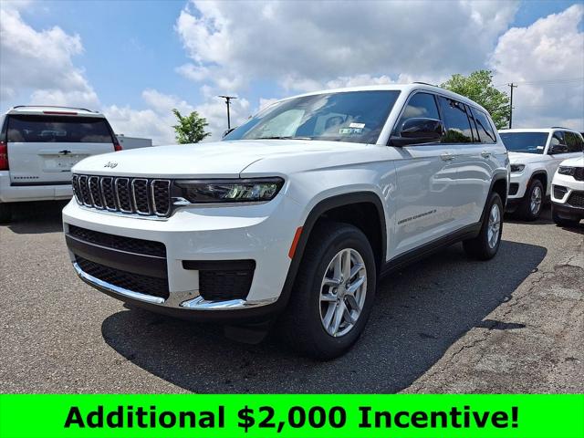 2025 Jeep Grand Cherokee GRAND CHEROKEE L LAREDO X 4X4