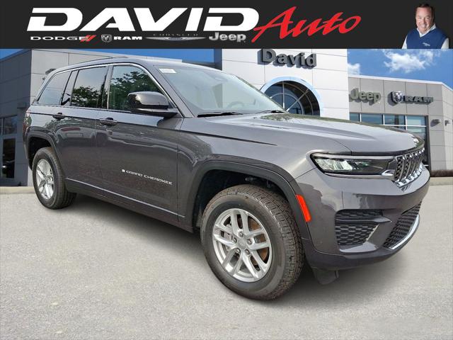 2025 Jeep Grand Cherokee GRAND CHEROKEE LAREDO X 4X4