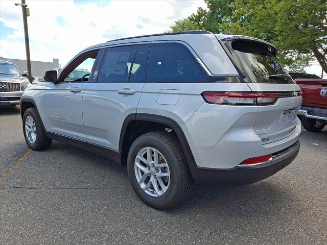 2025 Jeep Grand Cherokee GRAND CHEROKEE LAREDO X 4X4 2025 Jeep Grand Cherokee GRAND CHEROKEE LAREDO X 4X4