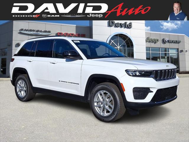 2025 Jeep Grand Cherokee GRAND CHEROKEE LAREDO X 4X4