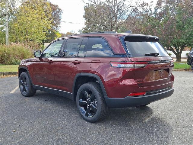 2025 Jeep Grand Cherokee GRAND CHEROKEE LIMITED 4X4 2025 Jeep Grand Cherokee GRAND CHEROKEE LIMITED 4X4