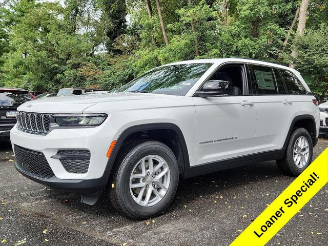 2025 Jeep Grand Cherokee GRAND CHEROKEE LAREDO X 4X4