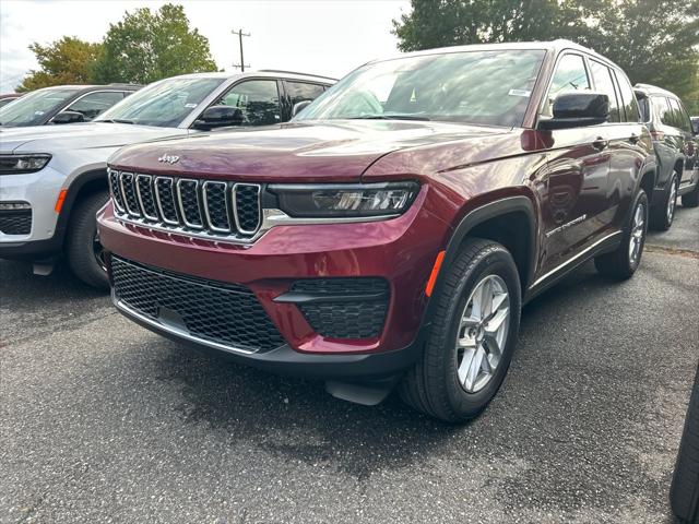 2025 Jeep Grand Cherokee GRAND CHEROKEE LAREDO X 4X4