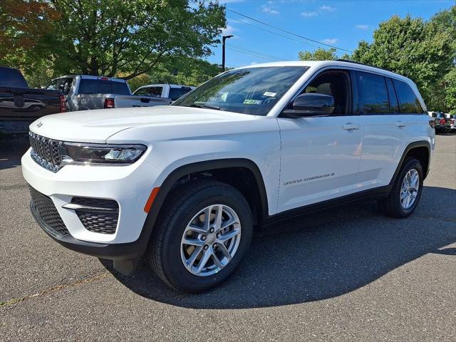 2025 Jeep Grand Cherokee GRAND CHEROKEE LAREDO X 4X4 2025 Jeep Grand Cherokee GRAND CHEROKEE LAREDO X 4X4