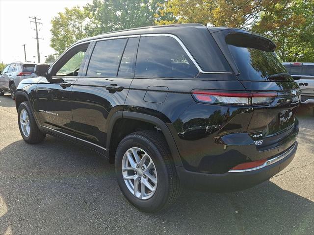 2025 Jeep Grand Cherokee GRAND CHEROKEE LAREDO X 4X4 2025 Jeep Grand Cherokee GRAND CHEROKEE LAREDO X 4X4