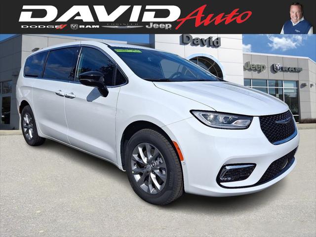 2026 Chrysler Pacifica PACIFICA SELECT AWD