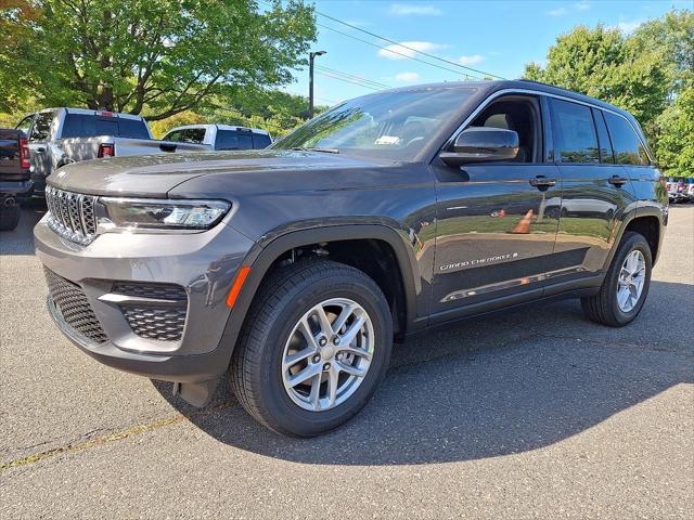 2025 Jeep Grand Cherokee GRAND CHEROKEE LAREDO X 4X4 2025 Jeep Grand Cherokee GRAND CHEROKEE LAREDO X 4X4