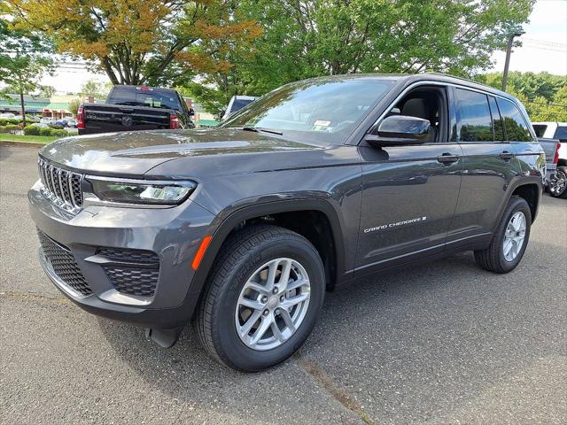 2025 Jeep Grand Cherokee GRAND CHEROKEE LAREDO X 4X4 2025 Jeep Grand Cherokee GRAND CHEROKEE LAREDO X 4X4