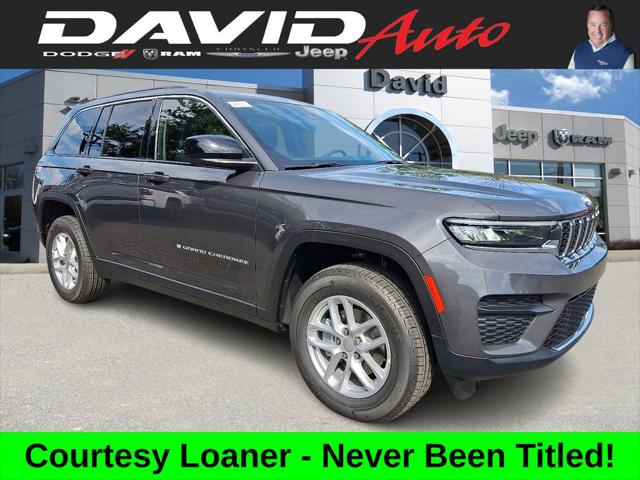 2025 Jeep Grand Cherokee GRAND CHEROKEE LAREDO X 4X4