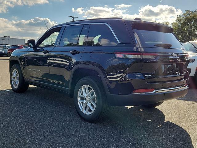 2025 Jeep Grand Cherokee GRAND CHEROKEE LAREDO X 4X4 2025 Jeep Grand Cherokee GRAND CHEROKEE LAREDO X 4X4