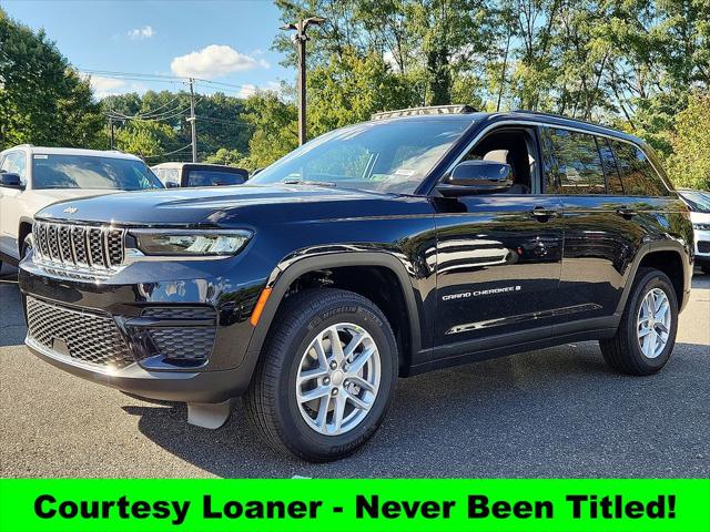 2025 Jeep Grand Cherokee GRAND CHEROKEE LAREDO X 4X4