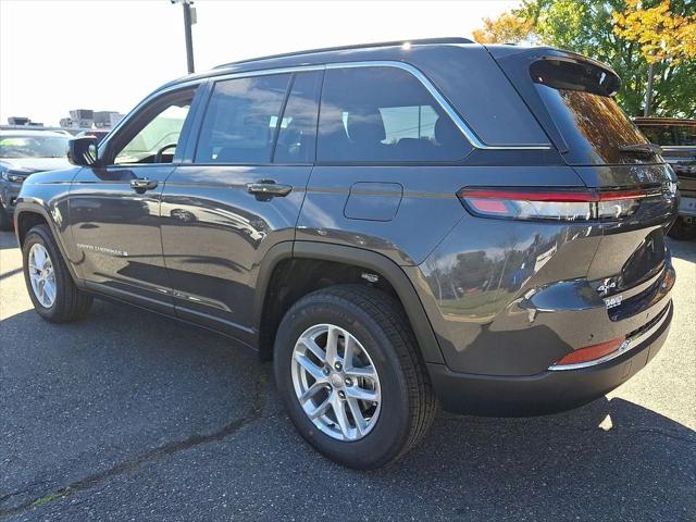 2025 Jeep Grand Cherokee GRAND CHEROKEE LAREDO X 4X4