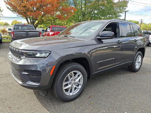 2025 Jeep Grand Cherokee GRAND CHEROKEE LAREDO X 4X4 2025 Jeep Grand Cherokee GRAND CHEROKEE LAREDO X 4X4