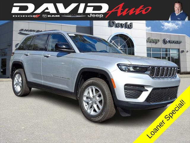 2025 Jeep Grand Cherokee GRAND CHEROKEE LAREDO X 4X4