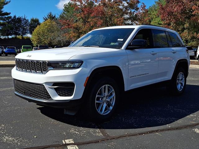 2025 Jeep Grand Cherokee GRAND CHEROKEE LAREDO X 4X4 2025 Jeep Grand Cherokee GRAND CHEROKEE LAREDO X 4X4