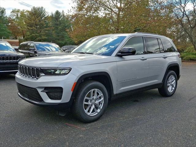 2025 Jeep Grand Cherokee GRAND CHEROKEE LAREDO X 4X4 2025 Jeep Grand Cherokee GRAND CHEROKEE LAREDO X 4X4