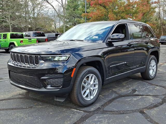 2025 Jeep Grand Cherokee GRAND CHEROKEE LAREDO X 4X4