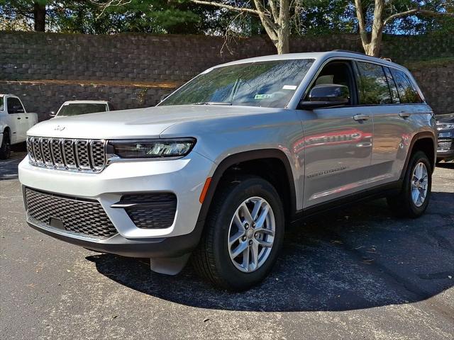 2025 Jeep Grand Cherokee GRAND CHEROKEE LAREDO X 4X4 2025 Jeep Grand Cherokee GRAND CHEROKEE LAREDO X 4X4