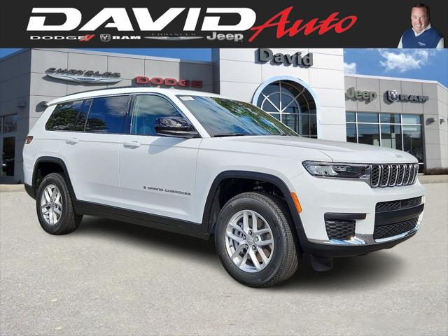 2025 Jeep Grand Cherokee GRAND CHEROKEE L LAREDO X 4X4