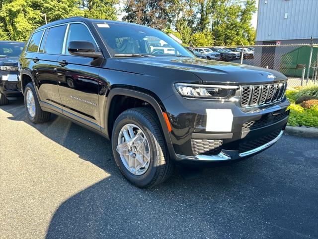 2025 Jeep Grand Cherokee GRAND CHEROKEE L LAREDO X 4X4