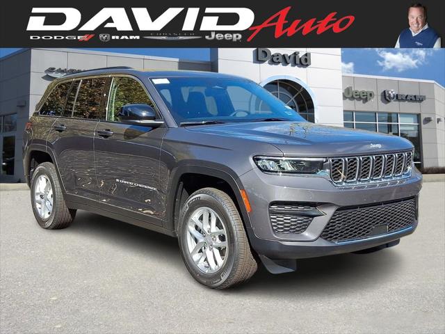 2025 Jeep Grand Cherokee GRAND CHEROKEE LAREDO X 4X4