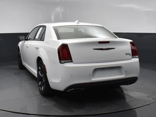 2023 Chrysler 300 300S 2023 Chrysler 300 300S