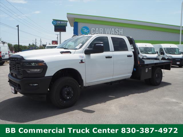 2025 RAM Ram 3500 Chassis Cab RAM 3500 TRADESMAN CREW CAB CHASSIS 4X4 60 CA