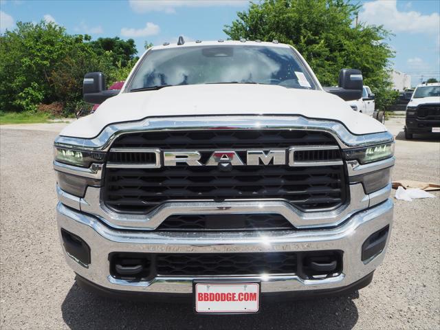 2025 RAM Ram 3500 Chassis Cab RAM 3500 TRADESMAN CREW CAB CHASSIS 4X4 60 CA