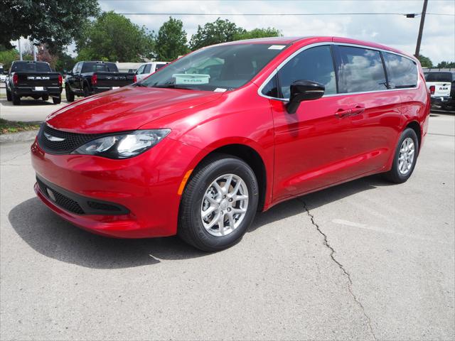 2025 Chrysler Voyager VOYAGER LX