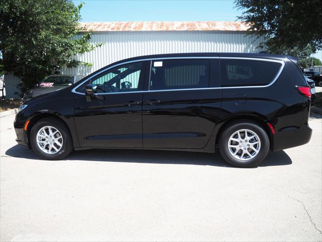2025 Chrysler Pacifica PACIFICA SELECT