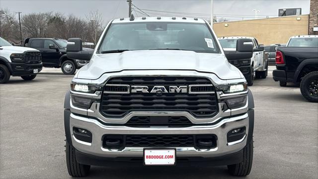 2026 RAM Ram 5500 Chassis Cab RAM 5500 TRADESMAN CHASSIS CREW CAB 4X4 60 CA