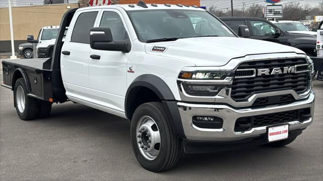 2026 RAM Ram 5500 Chassis Cab RAM 5500 TRADESMAN CHASSIS CREW CAB 4X4 60 CA