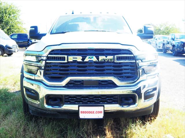 2026 RAM Ram 5500 Chassis Cab RAM 5500 TRADESMAN CHASSIS CREW CAB 4X4 84 CA 2026 RAM Ram 5500 Chassis Cab RAM 5500 TRADESMAN CHASSIS CREW CAB 4X4 84 CA