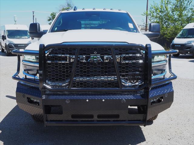 2025 RAM Ram 3500 Chassis Cab RAM 3500 TRADESMAN CREW CAB CHASSIS 4X4 60 CA