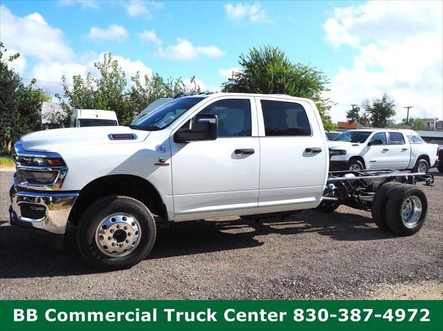 2026 RAM Ram 3500 Chassis Cab RAM 3500 TRADESMAN CREW CAB CHASSIS 4X4 60 CA