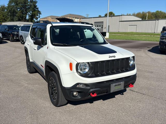 2017 Jeep Renegade Trailhawk 4x4 2017 Jeep Renegade Trailhawk 4x4