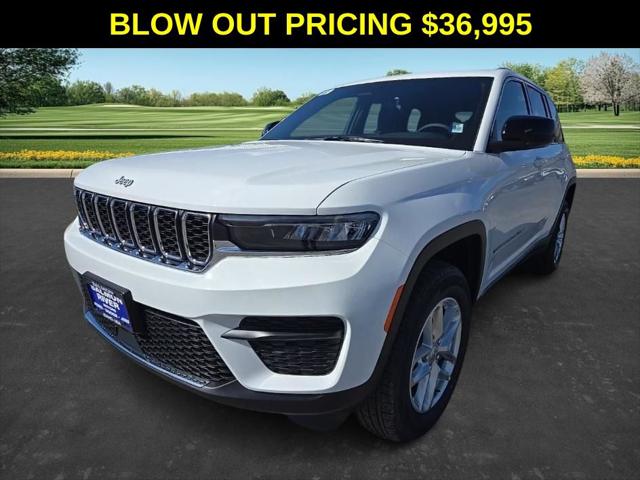2025 Jeep Grand Cherokee GRAND CHEROKEE LAREDO X 4X4