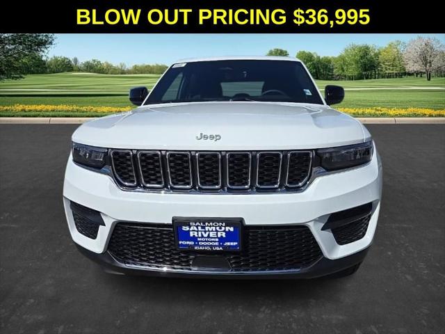 2025 Jeep Grand Cherokee GRAND CHEROKEE LAREDO X 4X4 2025 Jeep Grand Cherokee GRAND CHEROKEE LAREDO X 4X4