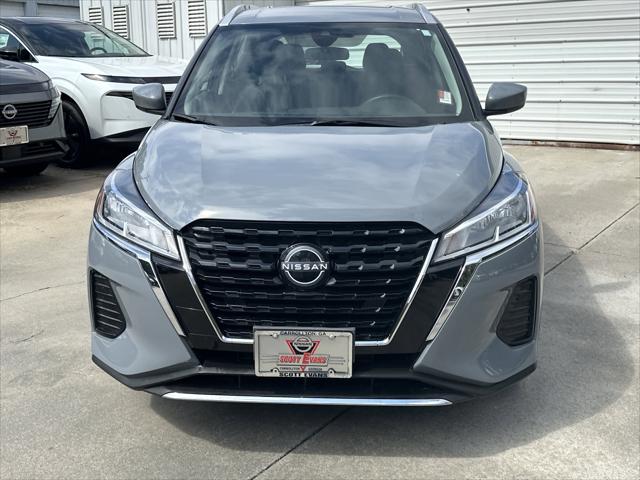 2023 Nissan Kicks SV Xtronic CVT