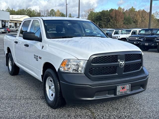 2024 RAM 1500 Classic Tradesman Crew Cab 4x2 57 Box 2024 RAM 1500 Classic Tradesman Crew Cab 4x2 57 Box