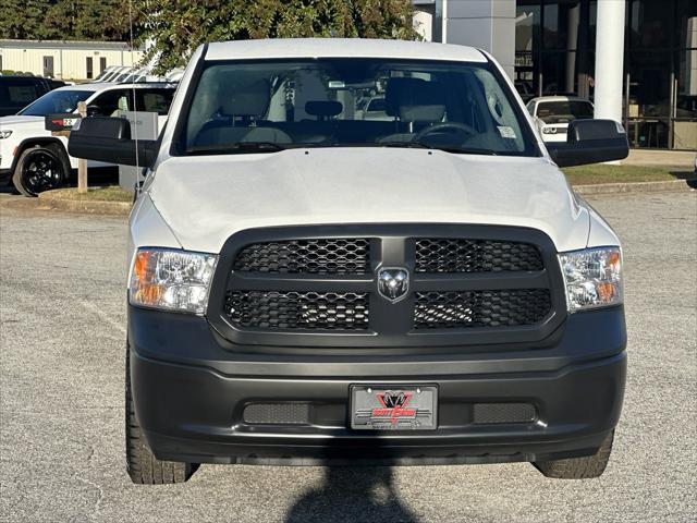 2024 RAM 1500 Classic Tradesman Crew Cab 4x2 57 Box 2024 RAM 1500 Classic Tradesman Crew Cab 4x2 57 Box