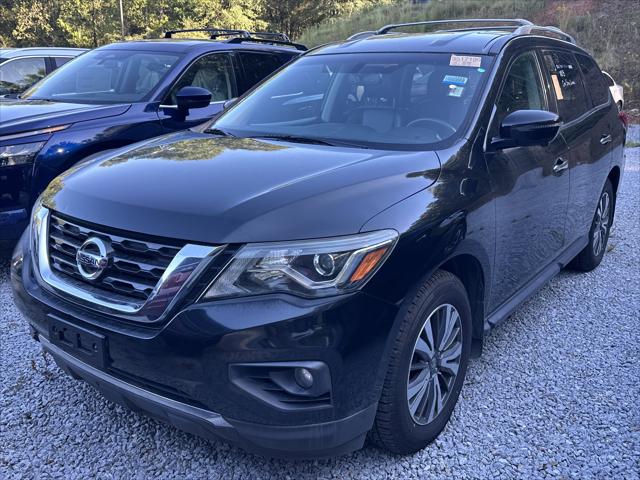 2017 Nissan Pathfinder SL