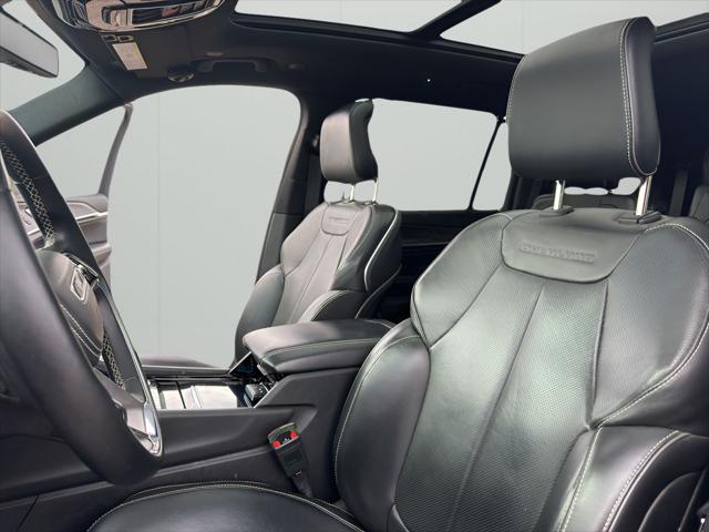 2022 Jeep Grand Cherokee L Overland 4x4 2022 Jeep Grand Cherokee L Overland 4x4