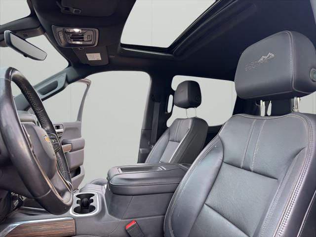 2021 Chevrolet Silverado 1500 4WD Crew Cab Short Bed High Country