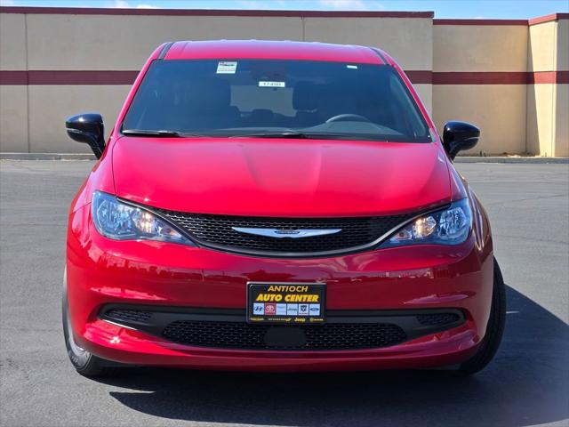 2026 Chrysler Voyager LX