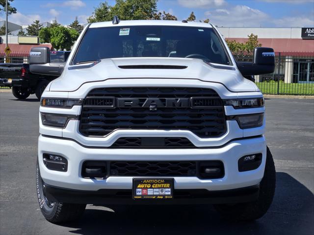 2026 RAM Ram 2500 RAM 2500 BLACK EXPRESS CREW CAB 4X4 64 BOX